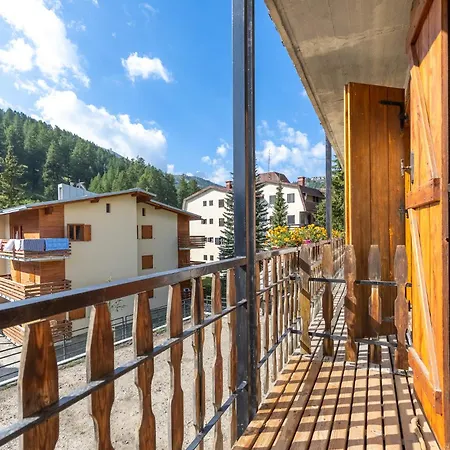 Hostdomus-slalom * Borgata Sestriere